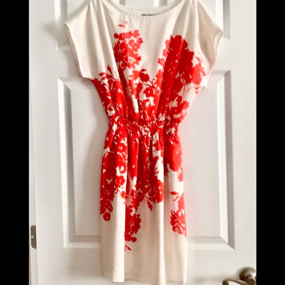 Eliza J dress size 4 Floral Hawaiian theme
